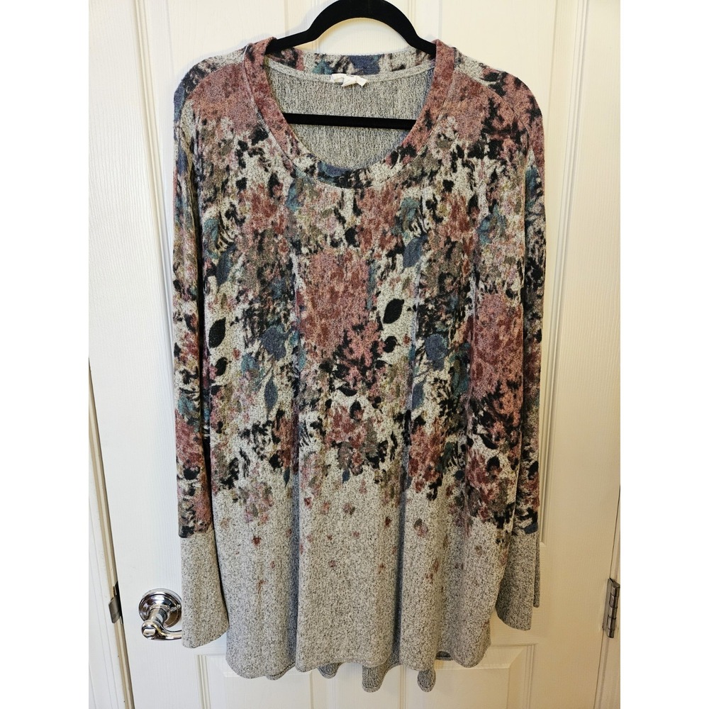 Westbound Woman Floral Long Sleeve 4-Button Cuffs Pullover Top, Plus 3X